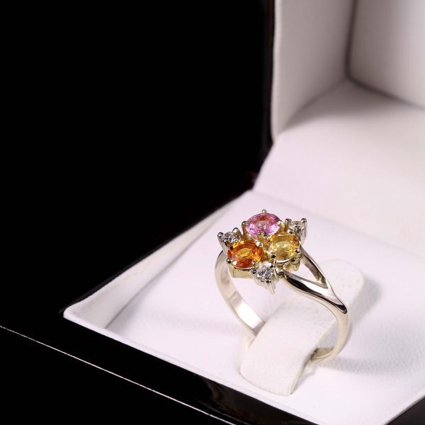 Zafír gyémánt arany gyűrű 1.082