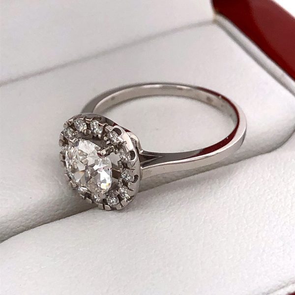Eljegyzési multi köves gyémánt gyűrű 1.057 ct. v